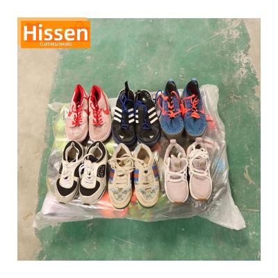 China Breathable Sneakers Original Germany Second Hand China 2nd Brand 45kg-50kg Branded Shoes Used In Bales for sale