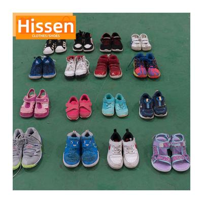 China Breathable Second Hand From America Branded Sandals And For Children Used Kids Shoes In Balls for sale