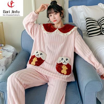 China Flannel Suit Autumn/Winter Flannel Pocket Flannel Pocket Cute Home Cute Women Cartoon Thick QUICK DRY Pajamas for sale