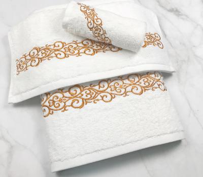 China 5 Star Hotel Cotton Bath Compressed Set With Embroidery for sale