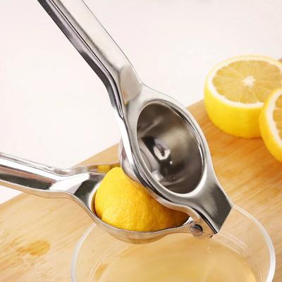 China Sustainable Portable Manual Lemon Juice Juicer Squeezer Automatic Metal Lemon Juicers 304 Stainless Steel for sale