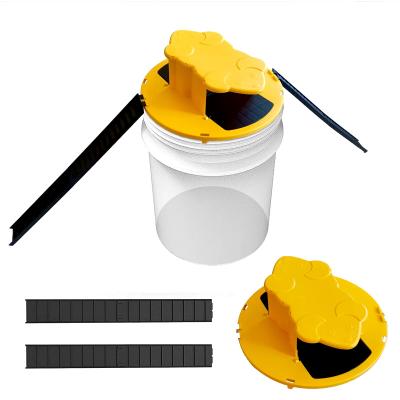 China Disposable Mouse Trap Bucket, Flip Slide Bucket Lid Mouse, Humane Flip N Slide Bucket Lid Mole Trap No See Kill Compatible With 5 Gallon Male for sale