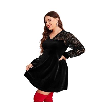 China Anti-wrinkle 2021 Plus Size Women's Self-cultivation Belly V-neck Long-sleeved Temperament Lace Slimming Dress for sale