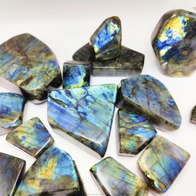 China High Quality China Labradorite Rock Crystal Crafts Healing Freeform Stones Crystals For Fengshui Decoration for sale