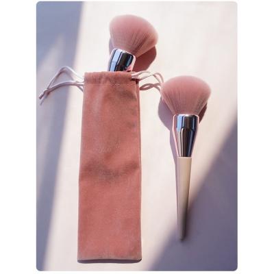 China Angular Blush 2019 Fashion Makeup Brushes Powder Blush Basic Cosmetic Tools BB Cream Make Up Brushes for sale