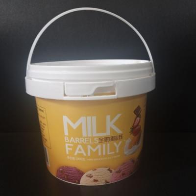 China Beer 1.5 Liter Bucket Ice Cream Packing Pail Packs Yogurt Packing Plastic Buckets for sale