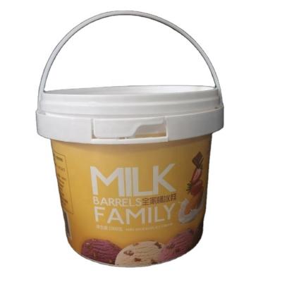 China 1.5L Food Packaging Leakproof Plastic Bucket With Handle For Milk Yogurt for sale