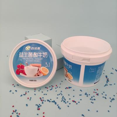 China Milk 1.5Liters Food Plastic Drums For Ice Cream Plastic Drums Food Grade Plastic Drums for sale