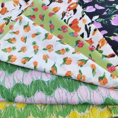 China Popular 100% Flower Fabric Breathable Floral Poplin Floral Cotton Fabric Tulips Printed Fabric For Kids Women Clothes for sale