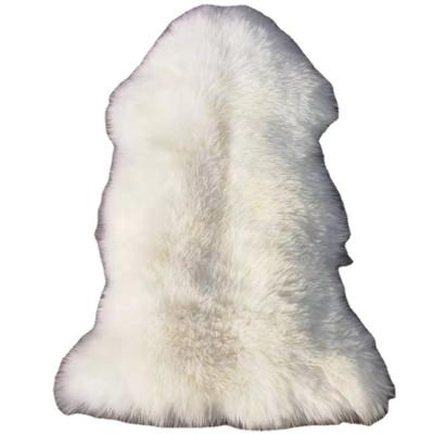 China 100% Animal Whole Sheep Fur Sheepskin Upholstery Floor Mats Real Lamb Hair Carpet Wool Winter Auto Blanket Natural White for sale