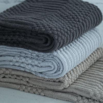 China Plain All Reasons Available 100% Acrylic Adult Soft Bulb Cellular Knitted Throw Blanket for sale