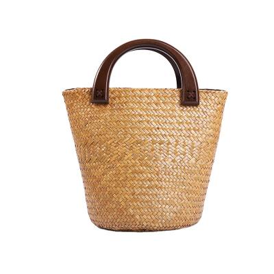 China High Quality Straw Mesh Pocket Fashion Ladies Hand Ethnic Handmade Red Bucket Bag Casual Woven Portable Retro for sale