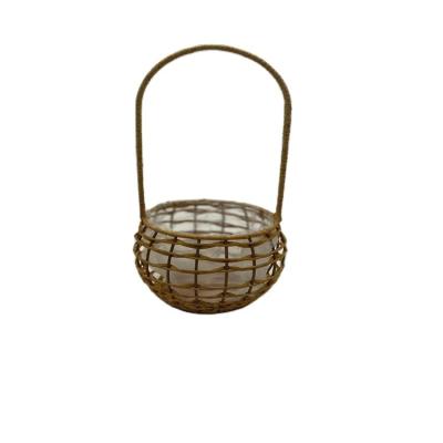 China SY22242 Retro Pastoral Handwoven Flower Basket Green Plant Picnic Storage Basket Sustainable Shape Iron Wrought Iron for sale