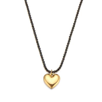 China FASHIONABLE Exquisite Gold Plated Brass Heart Designed Pendant Necklace For Women for sale