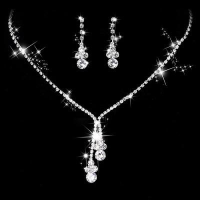 China Good low moq price accessories simple and bright rhinestone Zircon necklace earrings bride wedding dress jewelry for sale