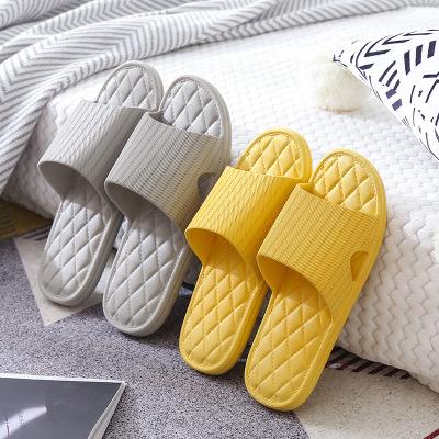 China Fashion trend bathroom slippers household indoor plastic non-slip sandals and slippers for sale