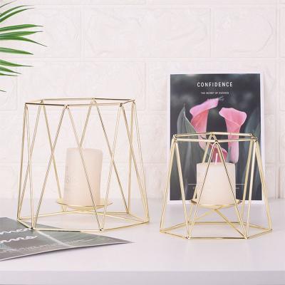 China Nordic Home Modern Wedding Candle Holder Metal Decoration Decorative Candlesticks Stand Metal Gold Luxury Candle Holder for Home Decor for sale