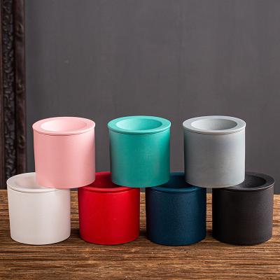 China Simplicity Ceramic European Home Office Display Ashtray Universal Decoration Craft Ashtray en venta