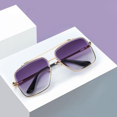 China Relieve Sun Glass Bridge Sunglasses Uv400 Metal Square Shades High Quality Fashionable Gradient Sunglasses Double Shades for sale