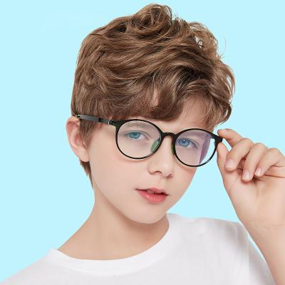 China New Arrival Colored Glasses Frames Children Eyeglasses Tr90 Anti Radiation Children Kids Eye Glasses Eyeglasses Kids Blue Light Blocking Glasses for sale