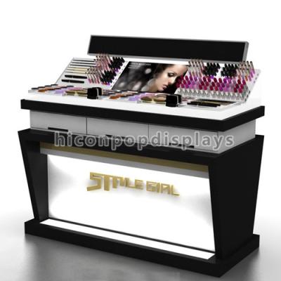 China Popular Increase Your Sales Illuminated Floor Standing Nail Art Display Desk Manicure Table Beauty Salon for sale