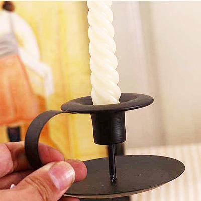 China Modern Simple Black Eco-friendly Metal Candlestick Candlestick Holders Wedding Bar Party Living Room Decor Christmas Gifts Candle Holders for sale