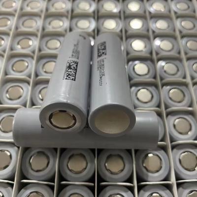 China 3.7V Standard 18650 Cylindrical Lithium-ion Cell 3200mAh Large Capacity 18650 Lithium Batteries for sale