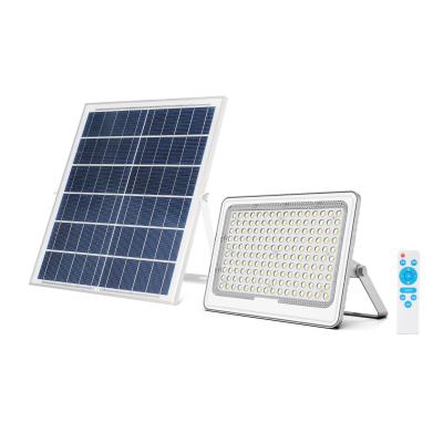 China Garden Flood Motion Sensor Solar Powered Flood Light Solar Lights 200w 100w New Design IP65 Waterproof for sale