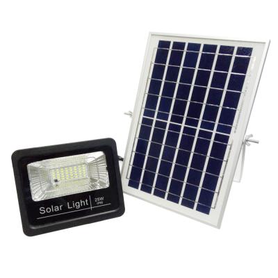 China Waterproof ip66 garden led 20w 25w solar power dusk to dawn outdoor led flood light for sale