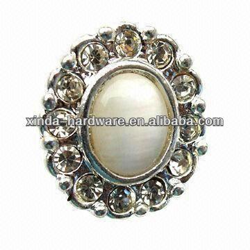 中国 High-grade dry cleaning fancy diamond jeans button fashion rhinestone buttons a class diamond button 販売のため