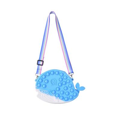 China Kids Popular Cartoon Bag Release Stress Messenger Fashion Silicone Whale Wanderer Animal Bag for sale