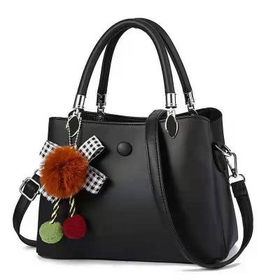 China 2021 Fashion Women's Tote Bag Supplier PU Leather Ladies Large Capacity Female Luxury Shoulder Handbags With Hairball for sale