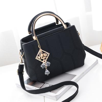 China 2021 Fashion Women Messenger Trends Wholesale Embroidery PU Leather Lady Handbags, Ladies Handbags for sale