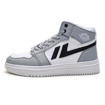 China 2022 fashion trend white shoes new small fashion to trend leisure sports shoes male casual shoes for sale