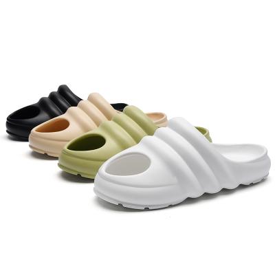 China Quick-Drying Most Popular Sports Casual Slippers Lightweight Comfortable Non-Slip Slippers For Couples for sale