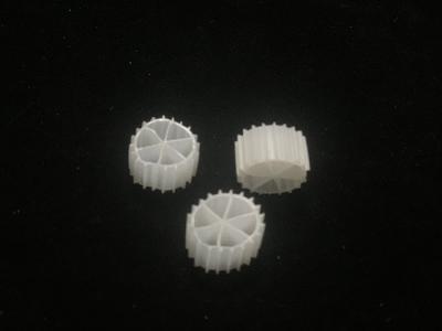 China Y2 11X7mm K1-Filtermedia Alternatieve Behandeling van het Aquicultuurwater Te koop