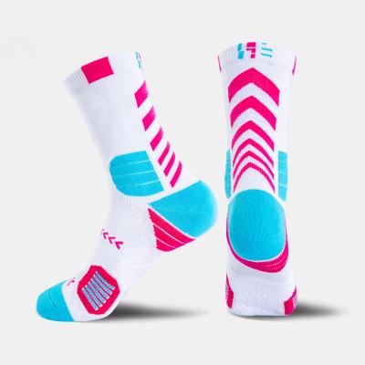 China DL-0009 Fashion Elite Breathable Luminous Color Basketball Sock Sports Socks For Men for sale