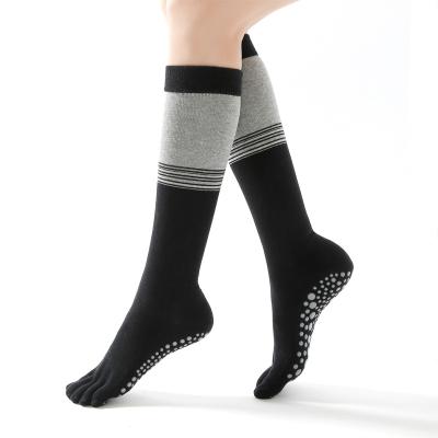 China Viable Variety Of Styles Silicone Striped Anti-skid Football Boots Fashion Open Toe Grip Yoga Wear Socks for sale