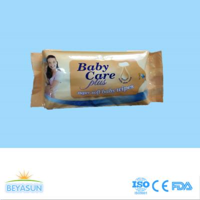 China 100% Natural Ingredient Disposable Wet Wipes 20x15CM Size For Baby for sale