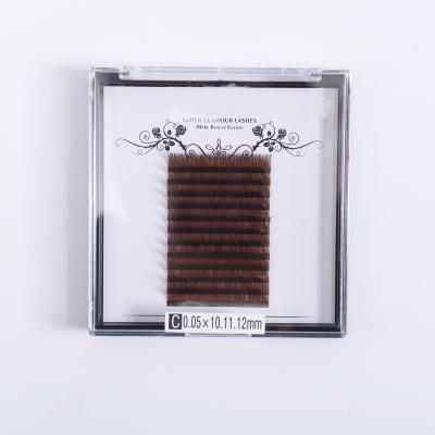 China Brown 0.05mm Long Eyelash Extensions Flat Eyelash Extension Light C Curl 8-13mm Natural Blend Lashes Salon Use for sale