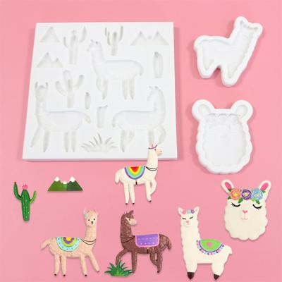 China Disposable Alpaca Chocolate Cake Silicone Animal Baking Mold for sale