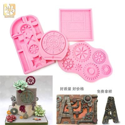 China Retro Disposable Silicone 3D Clock Gear Chocolate Baking Cake Mold for sale