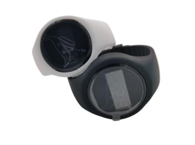 Chine Personnalisation Montres de suivi de pas pour hommes avec sangle en silicone ABS Gel de silice Unisexe à vendre