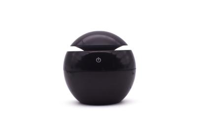 China Multi-Functional Diffuser With Humidity Control And Ambient LED Lighting Options for sale