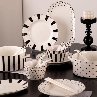 China Restaurant Occasion 16 Pcs Porcelain Dinnerware Set For Elegant Dining Experience for sale