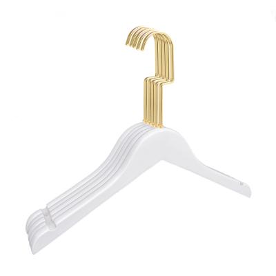 China China contemporary fashion cheap premium tote clothes white wooden coat hanger custom made with gold hook for sale