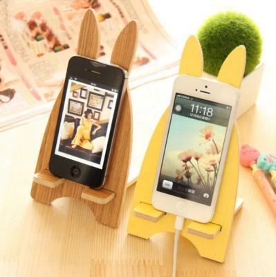 China High Quality Rabbit Mini Desktop Wooden Mobile Call Animal Phone Holder Adjustable for sale