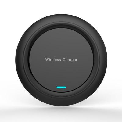 China Amazon Hot Selling 10W Max Fast Wireless Charging Pad Mobile Phone Wireless Charger Compatible with iPhone 13/13 Pro/13 (No AC Adapter) for sale