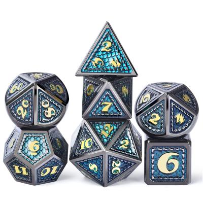 China DND Games Black Edge with Teal Scale Edge 7 PCS Dragon Scale Metallic DND Die Game Metal Dies for D&D Dungeons and Dragons for sale