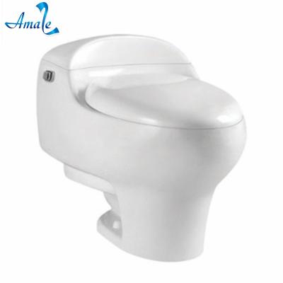 China Automatic Operation Low Siphonic One Piece Jet Toilet Cistern Toilet #8624 for sale